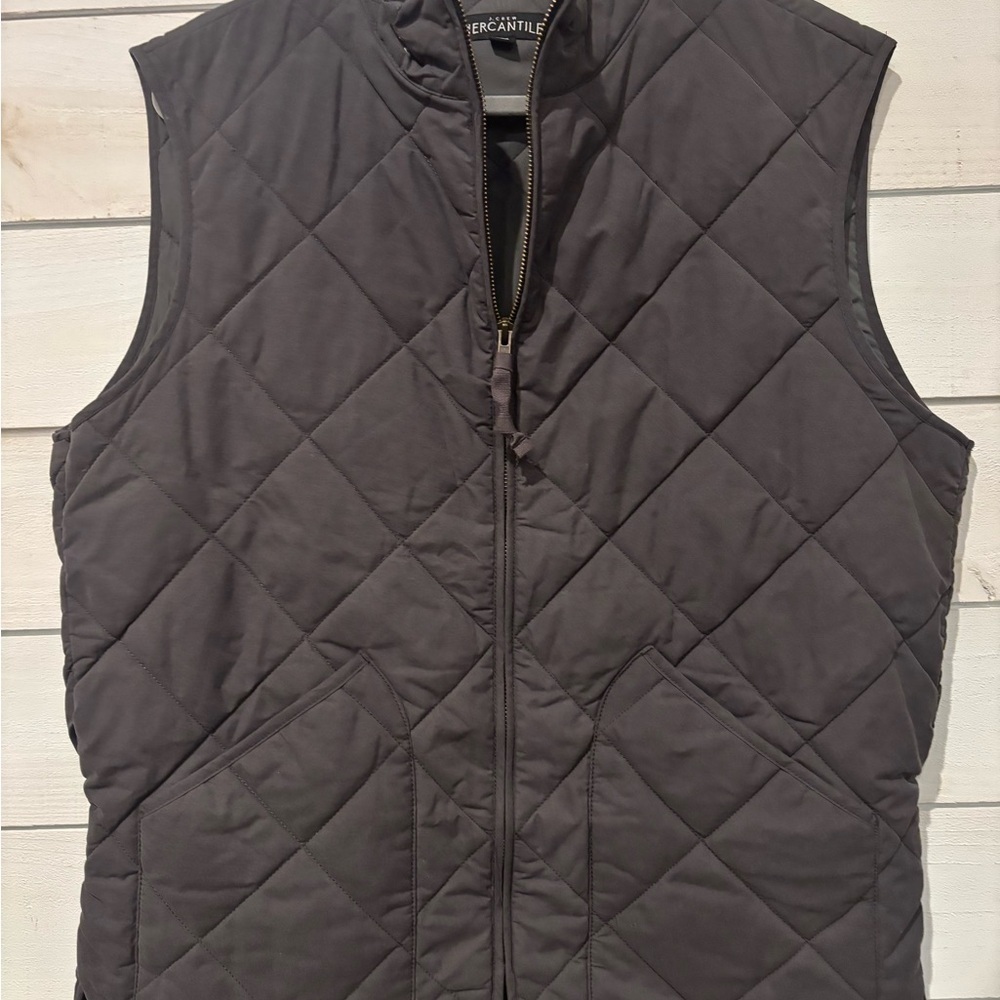 J. Crew Mercantile Charcoal Quilted Vest in size women’s Large .Great condition! - Picture 2 of 14